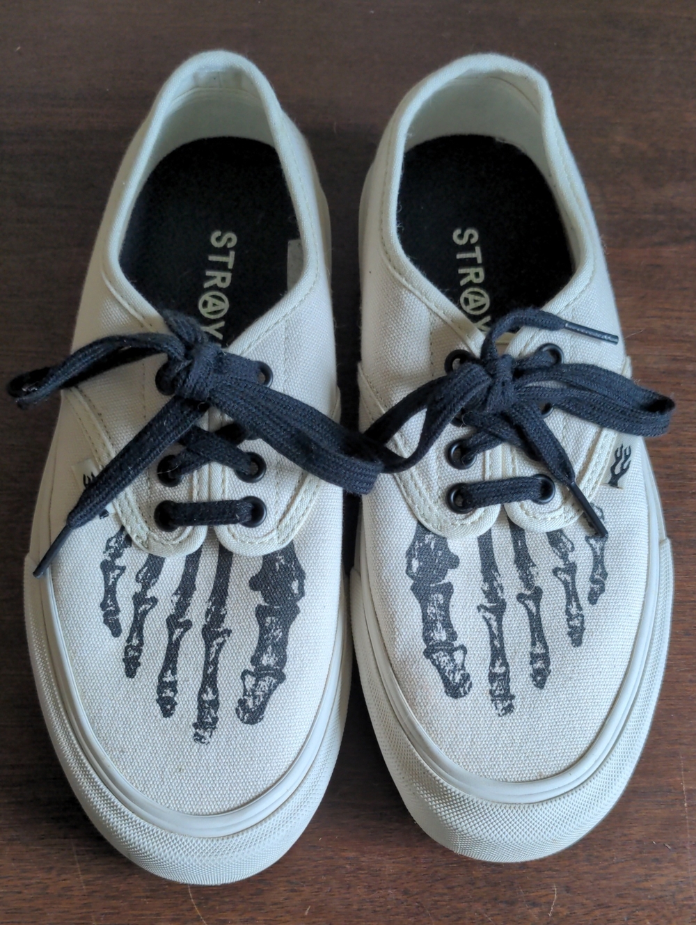 Unisex Straye Cream Black Skeleton Canvas Skate Shoes Sneakers W9/M7.5